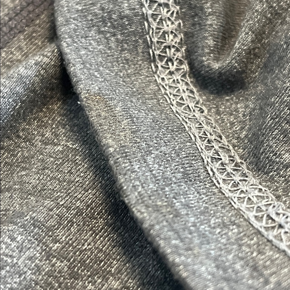 Lululemon | Gray Flare leggings Midrise women’s size 6 29” inseam yoga EUC - Picture 10 of 11